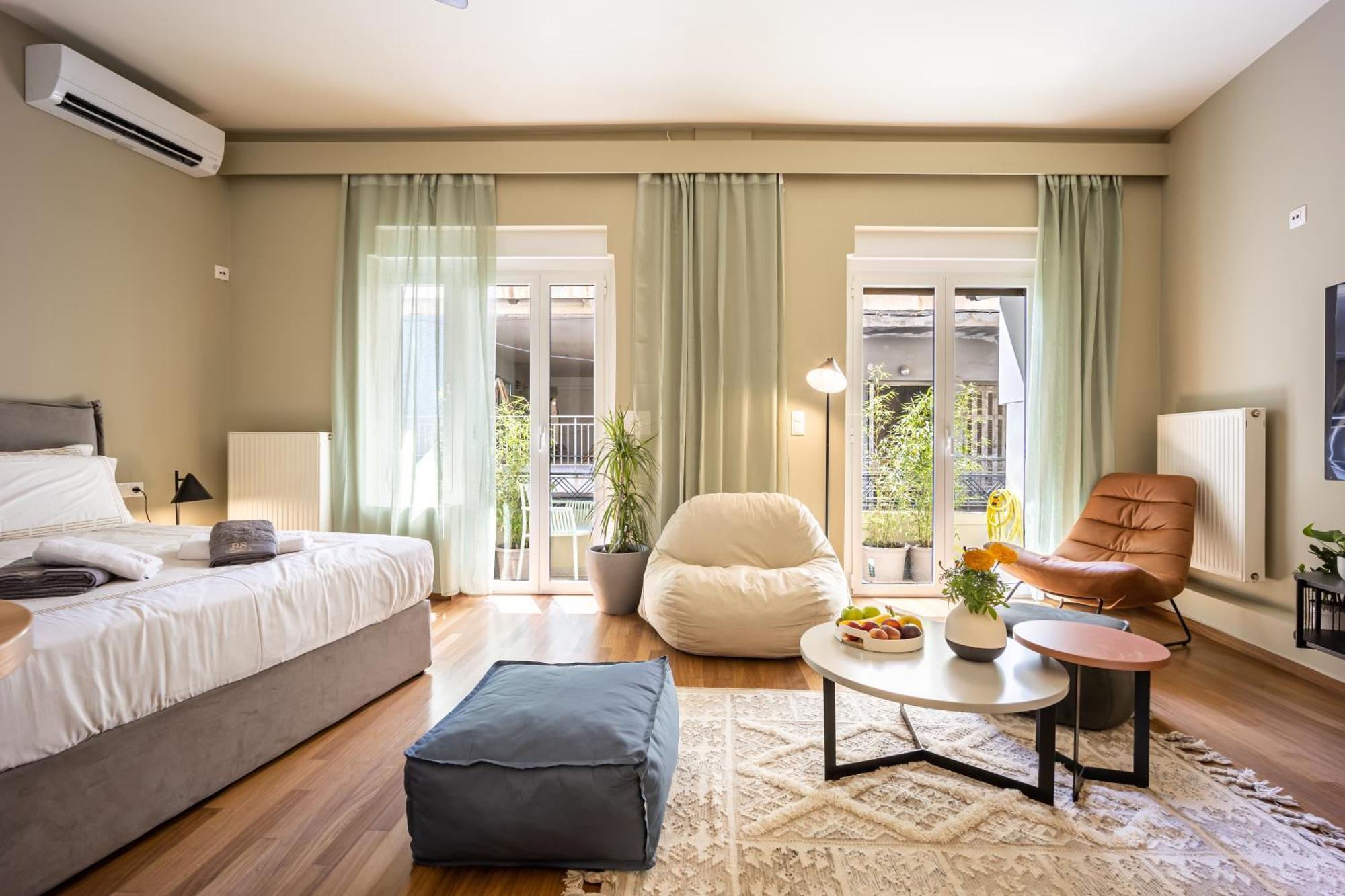 Oasis - Boutique * Athens